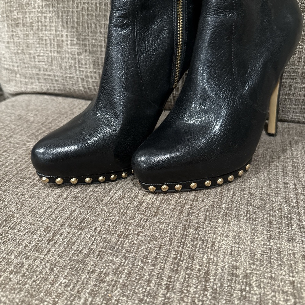 Michael Kors Black Heeled Boots with Gold Zipper - Picture 2 of 5